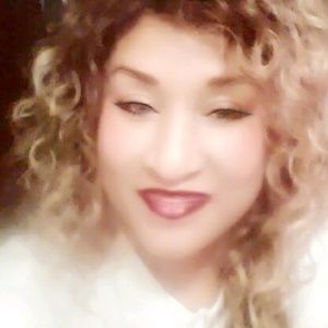 Meet your Posher, Regina